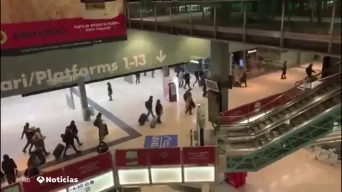 Avalancha de salidas en Lombardía al filtrarse los planes del gobierno por el coronavirus Avalancha de salidas en Lombardía al filtrarse los planes del gobierno por el coronavirus