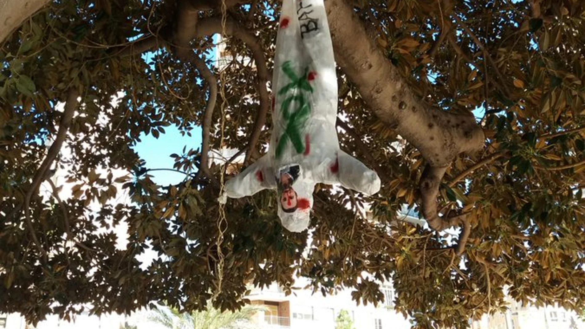 Imagen de un muñeco de Santiago Abascal Imagen de un muñeco de Santiago Abascal