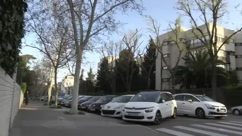 Muere una niña de 14 años al caer de una azotea de Ciudad Lineal (Madrid) al hacerse un selfie Muere una niña de 14 años al caer de una azotea de Ciudad Lineal (Madrid) al hacerse un selfie