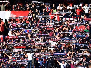 Aficionados del PSG durante un partido de Ligue 1