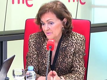 Carmen Calvo reconoce que el coronavirus está haciendo "daño" a la economía española