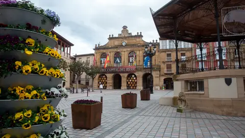 La plaza de la localidad de Haro vacía La plaza de la localidad de Haro vacía