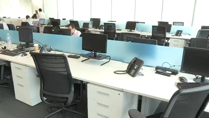 El Gobierno tomará medidas para facilitar el teletrabajo tras los casos con coronavirus El Gobierno tomará medidas para facilitar el teletrabajo tras los casos con coronavirus