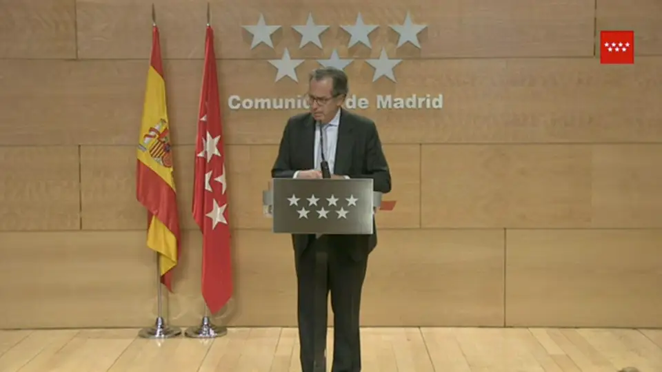 Enrique Ossorio: “Las clases continuarán de forma online o a distancia y el personal irá a los centros” Enrique Ossorio: “Las clases continuarán de forma online o a distancia y el personal irá a los centros”