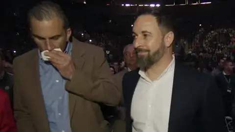 Javier Ortega Smith junto a Santiago Abascal en el acto de Vistalegre Javier Ortega Smith junto a Santiago Abascal en el acto de Vistalegre