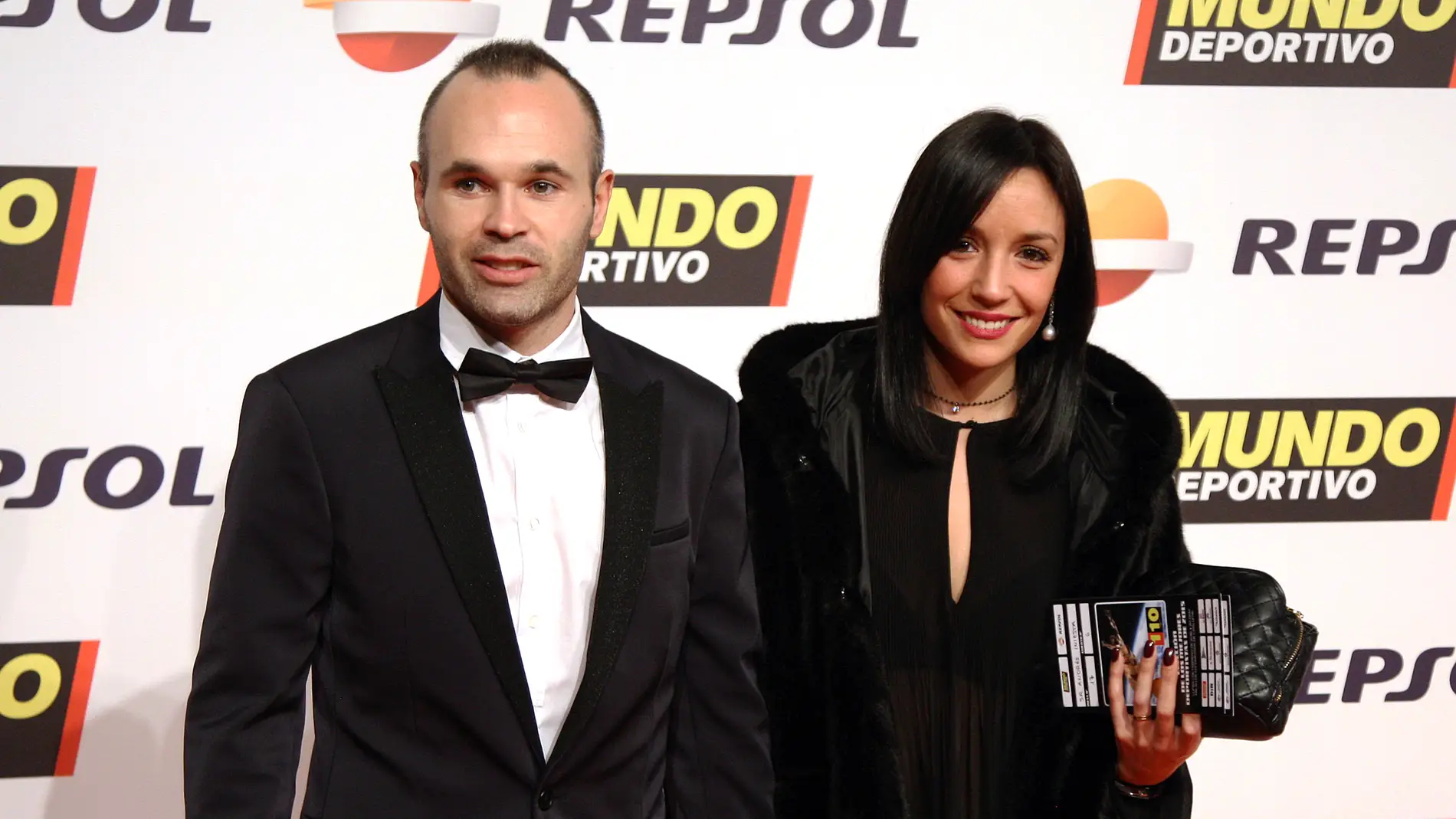 Andrés Iniesta y Anna Ortiz 