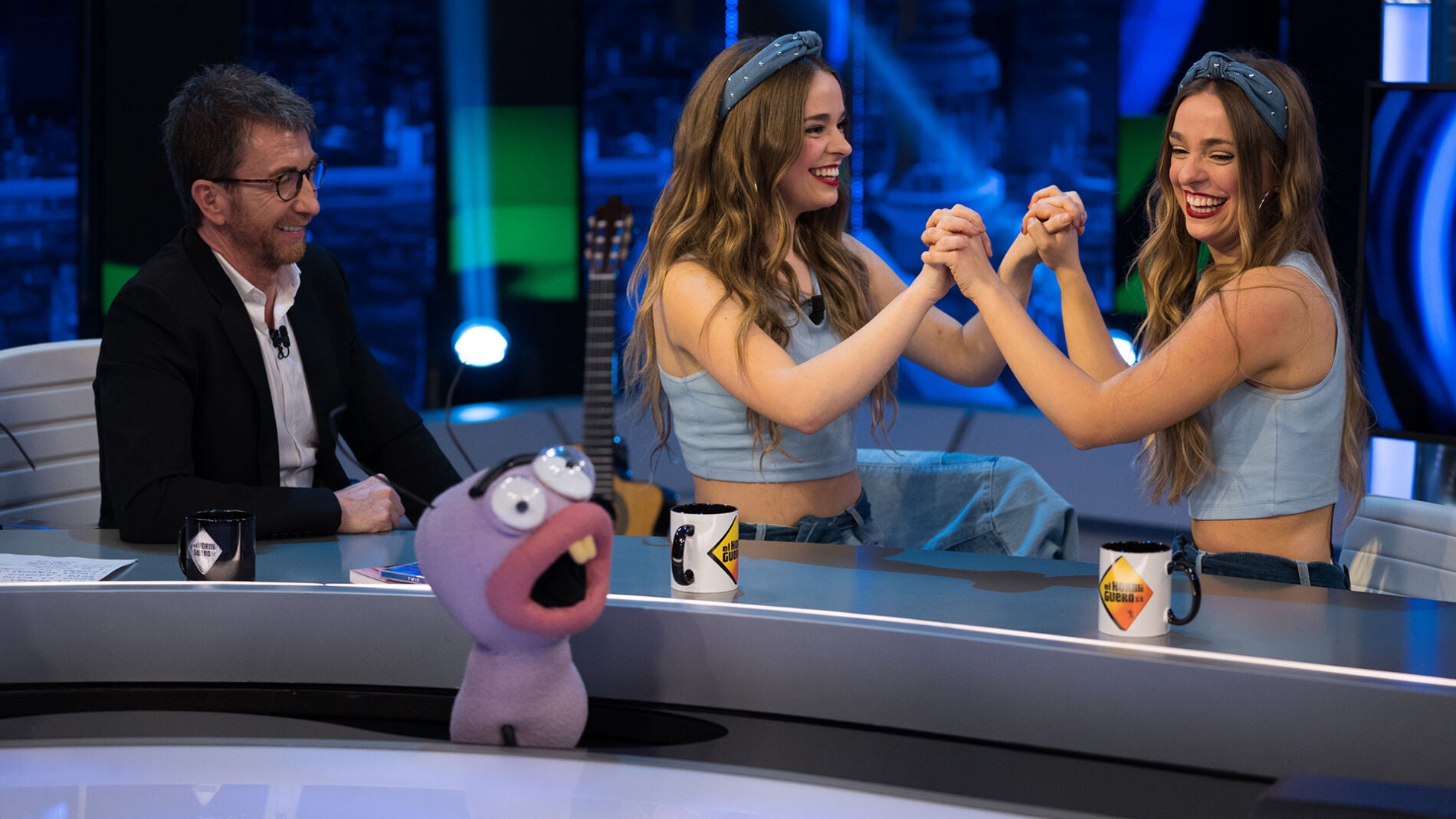 Twin Melody arrasan en las 'Mondas cerebrales' de Trancas y Barrancas demostrando su gran conexión mental