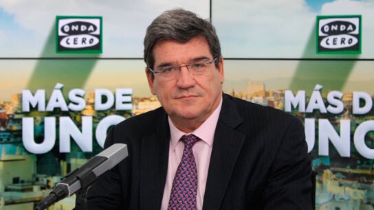 Jos&eacute; Luis Escriv&aacute; en los estudios de Onda Cero