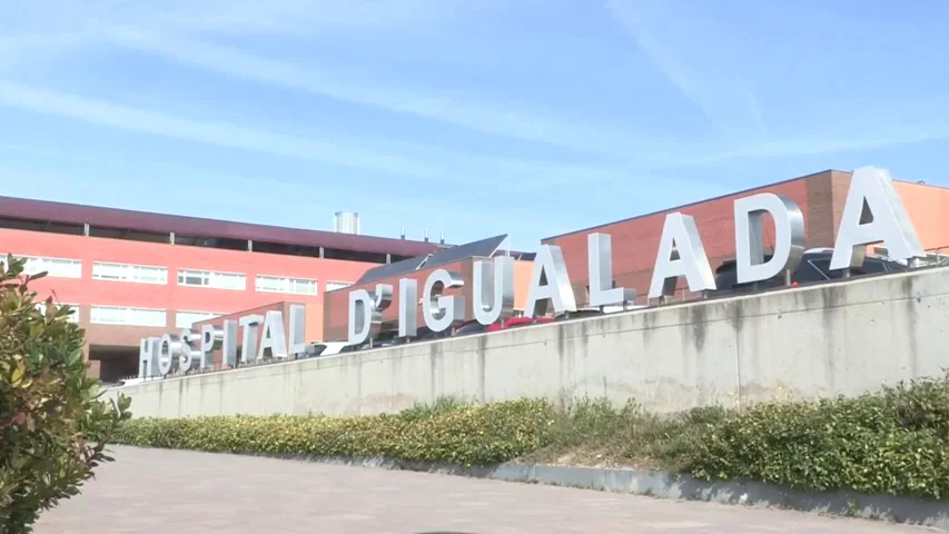 El brote de coronavirus en el Hospital de Igualada deja una muerte, 20 positivos y a 200 sanitarios aislados