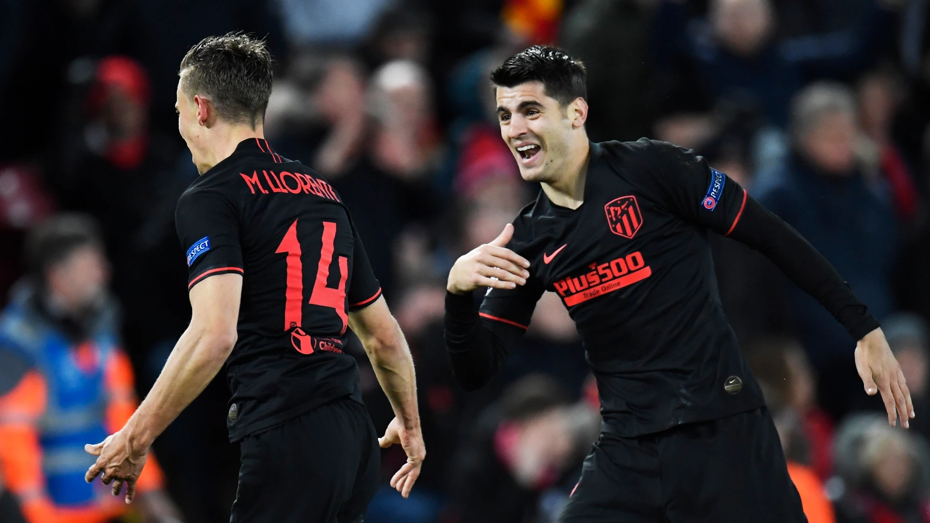 Marcos Llorente y Álvaro Morata celebran un gol en Anfield Marcos Llorente y Álvaro Morata celebran un gol en Anfield