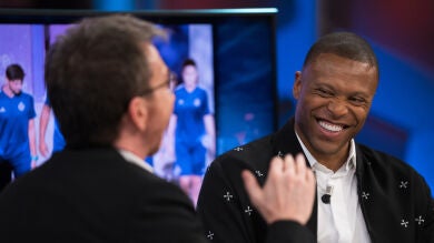 El extraño modo de cortarle el pelo Júlio Baptista a su hijo de 3 años