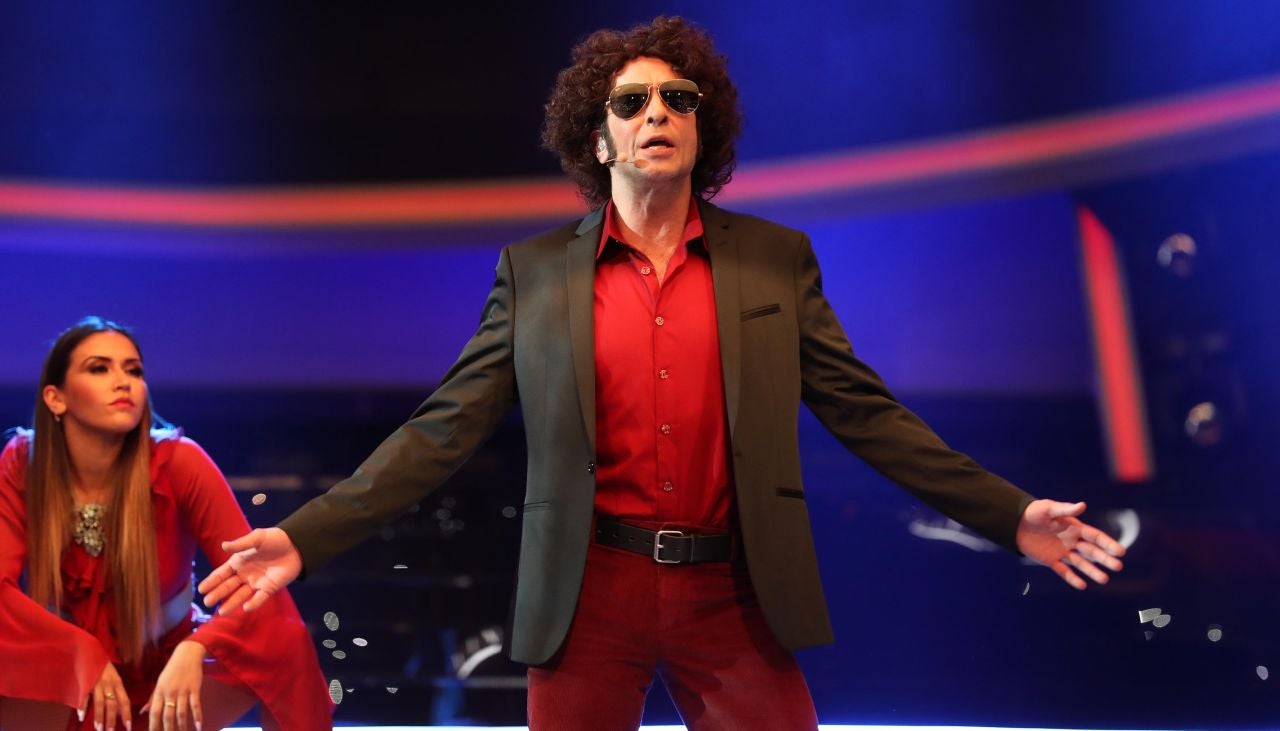 Mario Vaquerizo se convierte en Andrés Calamaro y le canta a su 'Flaca'