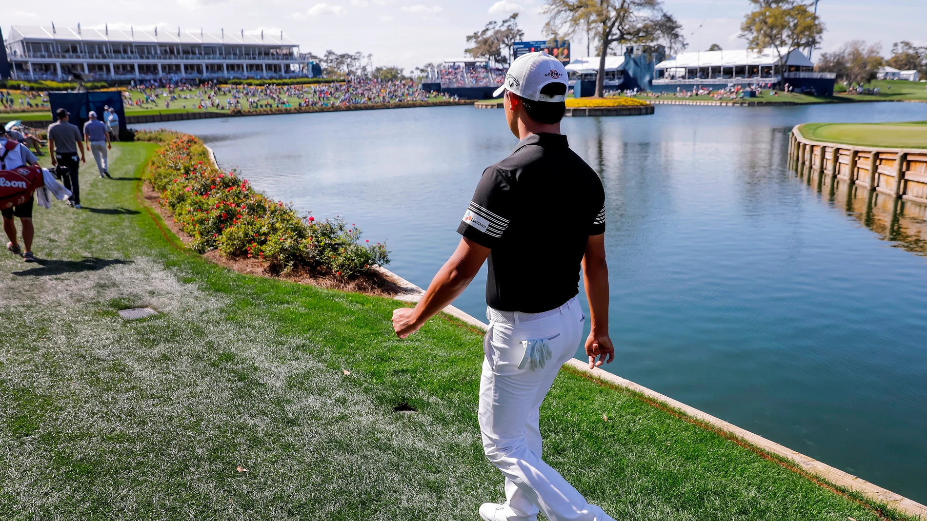 Kim Si-woo camina por un hoyo del 'Players Championship' Kim Si-woo camina por un hoyo del 'Players Championship'