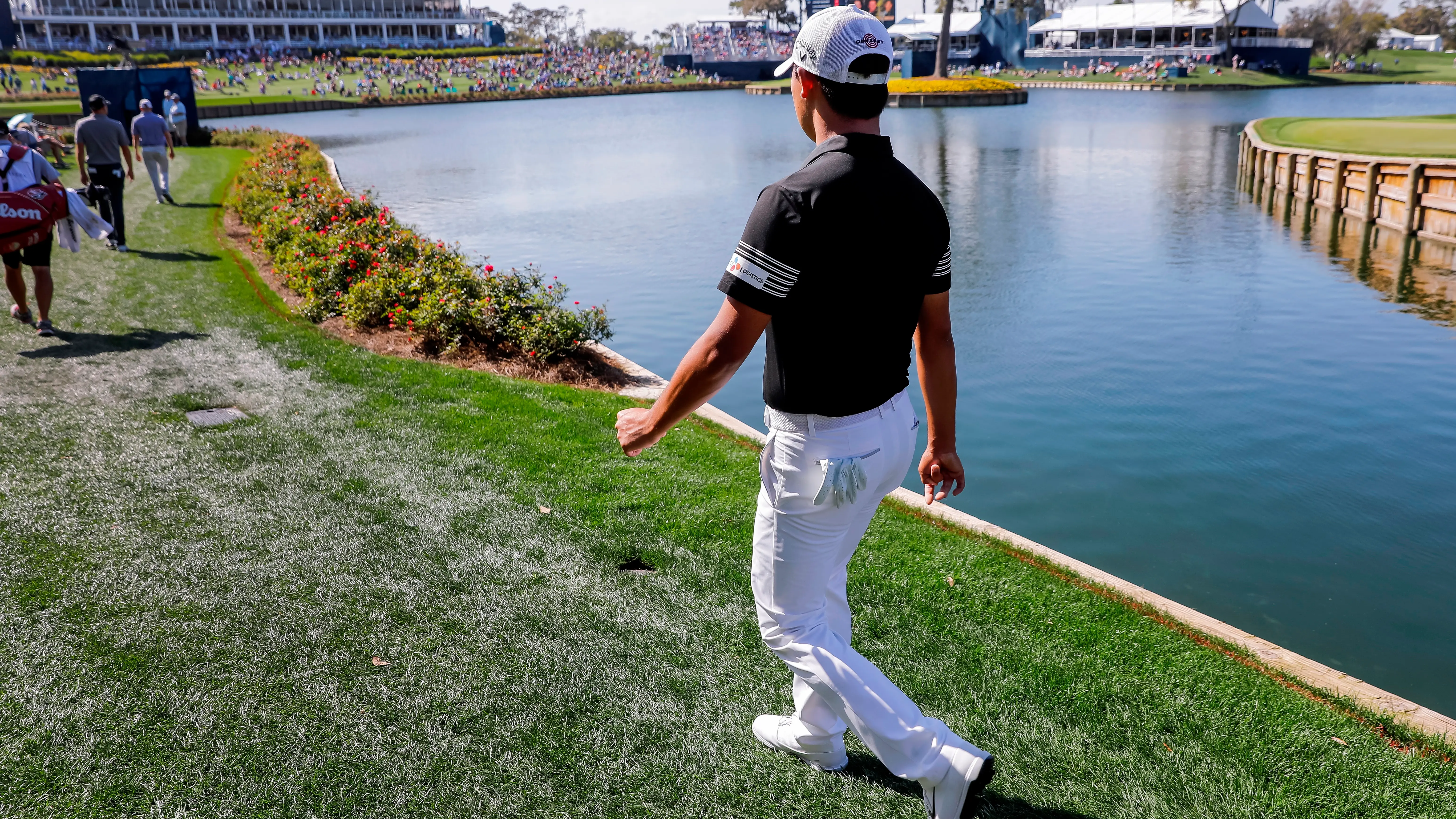 Kim Si-woo camina por un hoyo del 'Players Championship' Kim Si-woo camina por un hoyo del 'Players Championship'