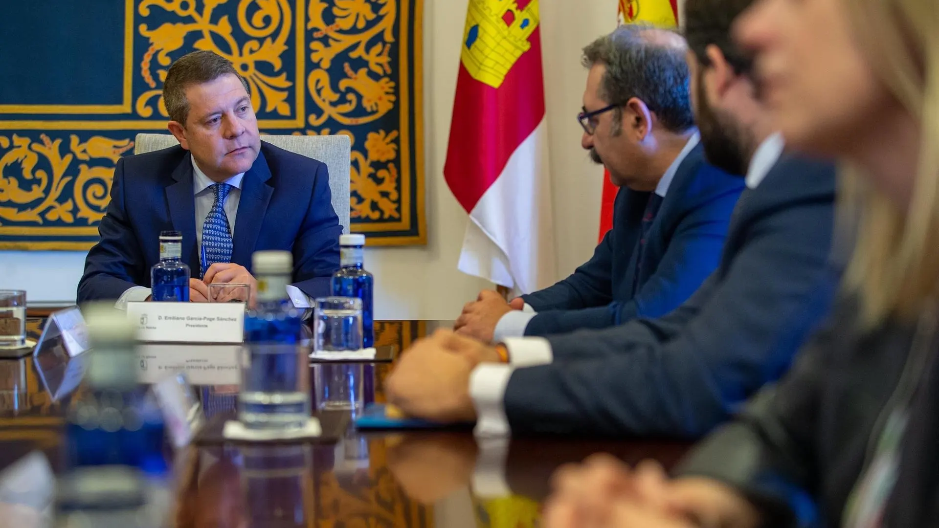 García-Page ha mantenido una reunión con representantes de PP, PSOE y C´s para abordar el avance del coronavirus García-Page ha mantenido una reunión con representantes de PP, PSOE y C´s para abordar el avance del coronavirus