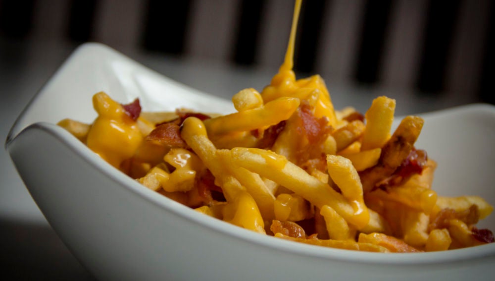 Patatas fritas con bacon tipo Foster Holliwood