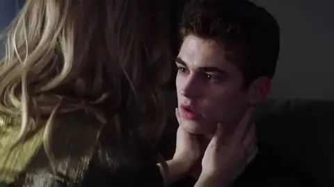 Hero Fiennes como Hartin en 'After. En mil pedazos' Hero Fiennes como Hartin en 'After. En mil pedazos'