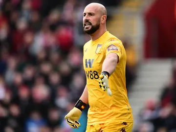 Pepe Reina, con el Aston Villa Pepe Reina, con el Aston Villa