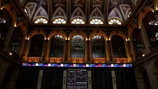 La Bolsa española arranca la semana con pérdidas ante el desplome de los índices estadounidenses La Bolsa española arranca la semana con pérdidas ante el desplome de los índices estadounidenses