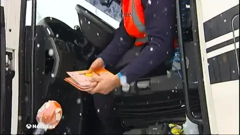 Los transportistas trabajan sin descanso por el coronavirus Los transportistas trabajan sin descanso por el coronavirus