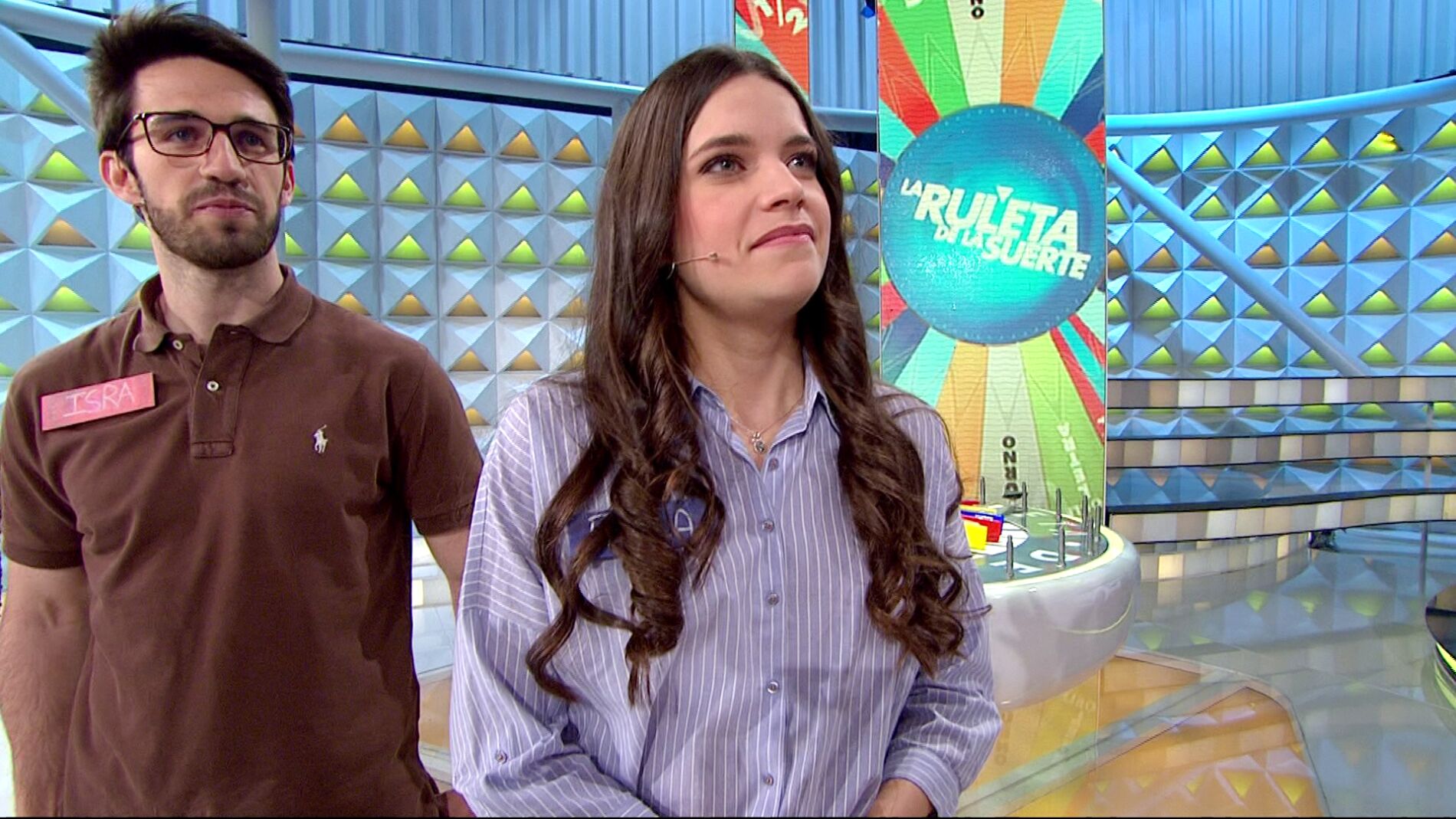 La singular forma de dar clase de Paula inspir&aacute;ndose en &lsquo;La ruleta de la suerte&rsquo;