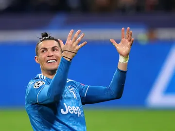 Cristiano Ronaldo Cristiano Ronaldo