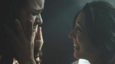 El esperado abrazo entre madre e hija tras 13 años separadas