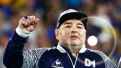 Un candidato a la presidencia de la RFEF promete traer a Maradona como seleccionador de España