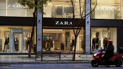 Una tienda de Zara Una tienda de Zara