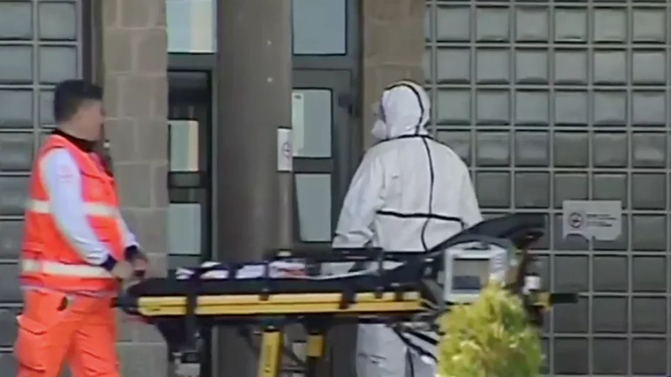 Hospitales desbordados ante la falta de material 