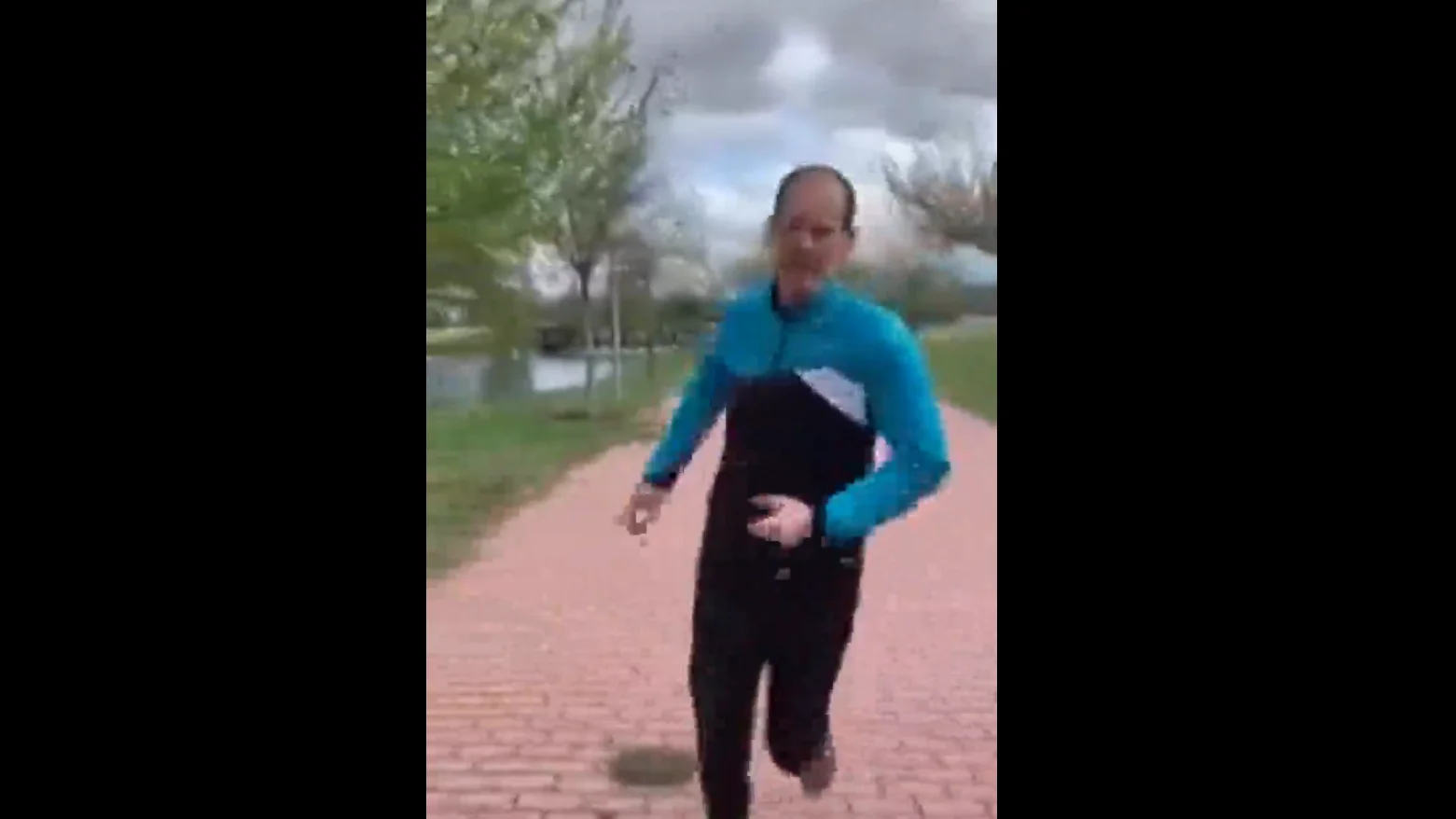 Lamentable actitud de un runner