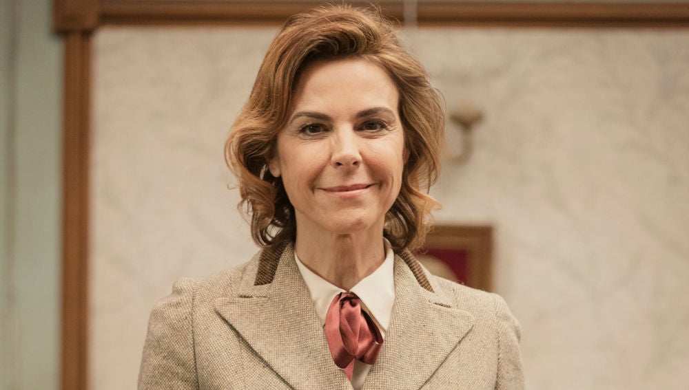 Blanca Oteyza es Doña Begoña