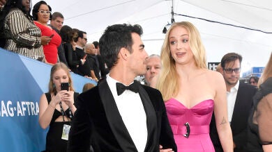 Las inéditas fotos de Sophie Turner ('Juego de Tronos') embarazada en bikini poco antes de que diera a luz 