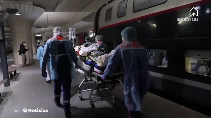 El Gobierno tiene listos tres trenes medicalizados por si necesitan trasladas pacientes de coronavirus El Gobierno tiene listos tres trenes medicalizados por si necesitan trasladas pacientes de coronavirus