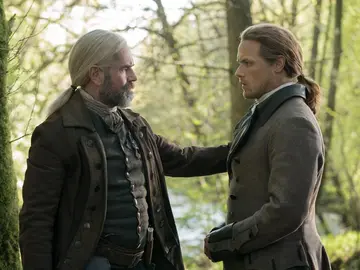 Duncan Lacroix, Murtagh, y Sam Heughan, Jamie Fraser, en 'Outlander Duncan Lacroix, Murtagh, y Sam Heughan, Jamie Fraser, en 'Outlander