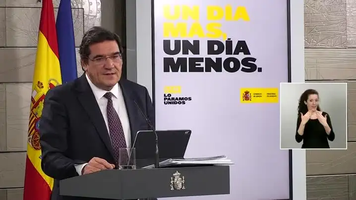 Escriv&aacute; sobre destrucci&oacute;n de empleo 