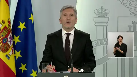 Grande-Marlaska: "Esta Semana Santa toca trabajar, toca quedarse en casa" Grande-Marlaska: "Esta Semana Santa toca trabajar, toca quedarse en casa"