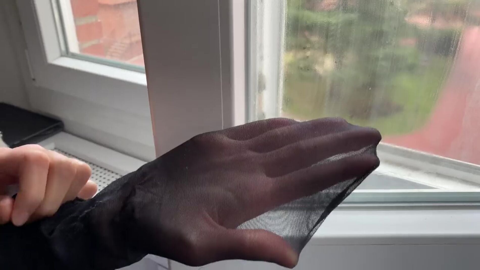 Limpia tus cristales con una media