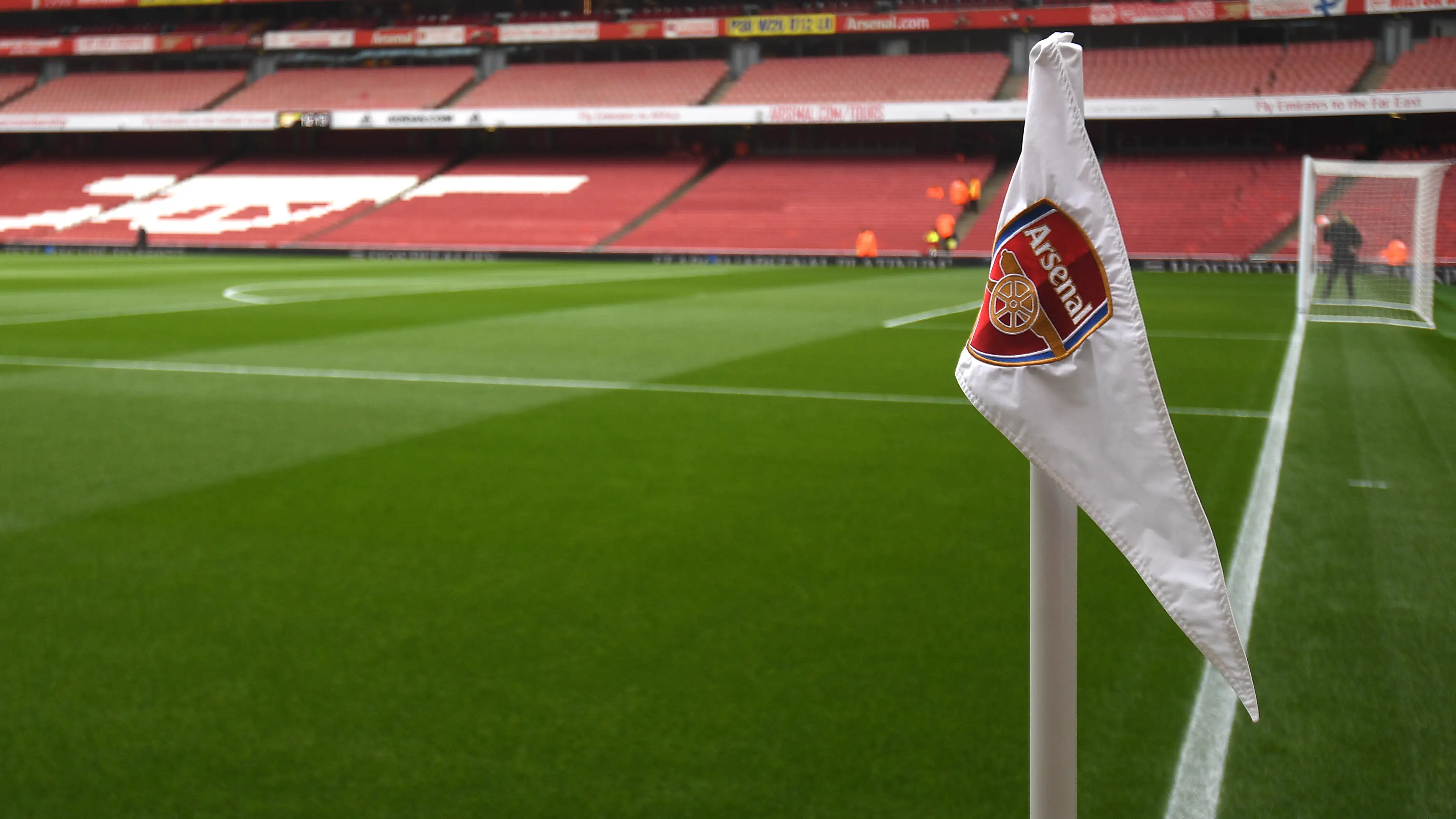 El Emirates Stadium, estadio del Arsenal, con las gradas vac&iacute;as