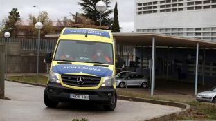 Una ambulancia en las inmediaciones del Hospital Santa B&aacute;rbara de Soria