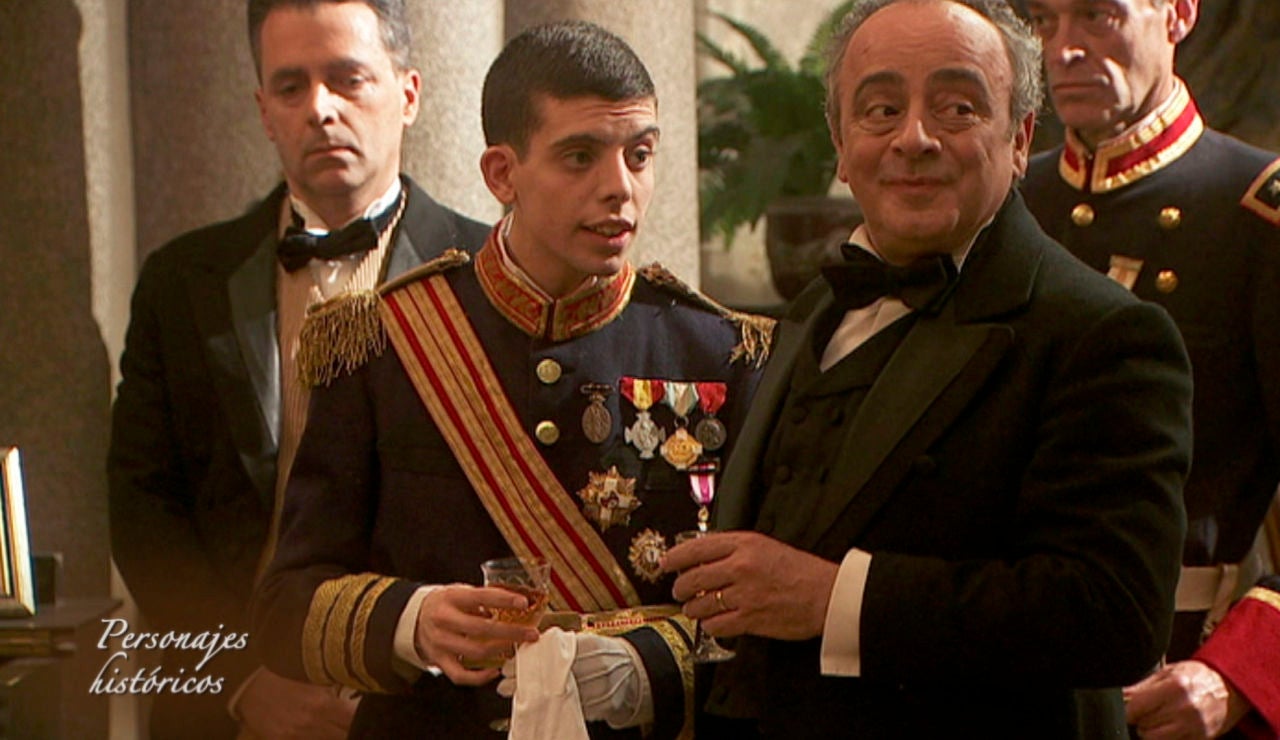 Alfonso XIII o Novoa Santos, los personajes históricos que han pasado por Puente Viejo 