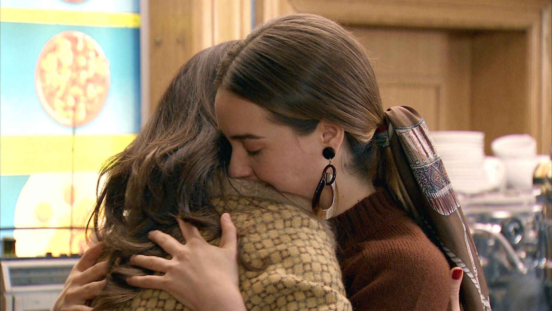 Luisita da un gran paso en su distante relaci&oacute;n con Amelia