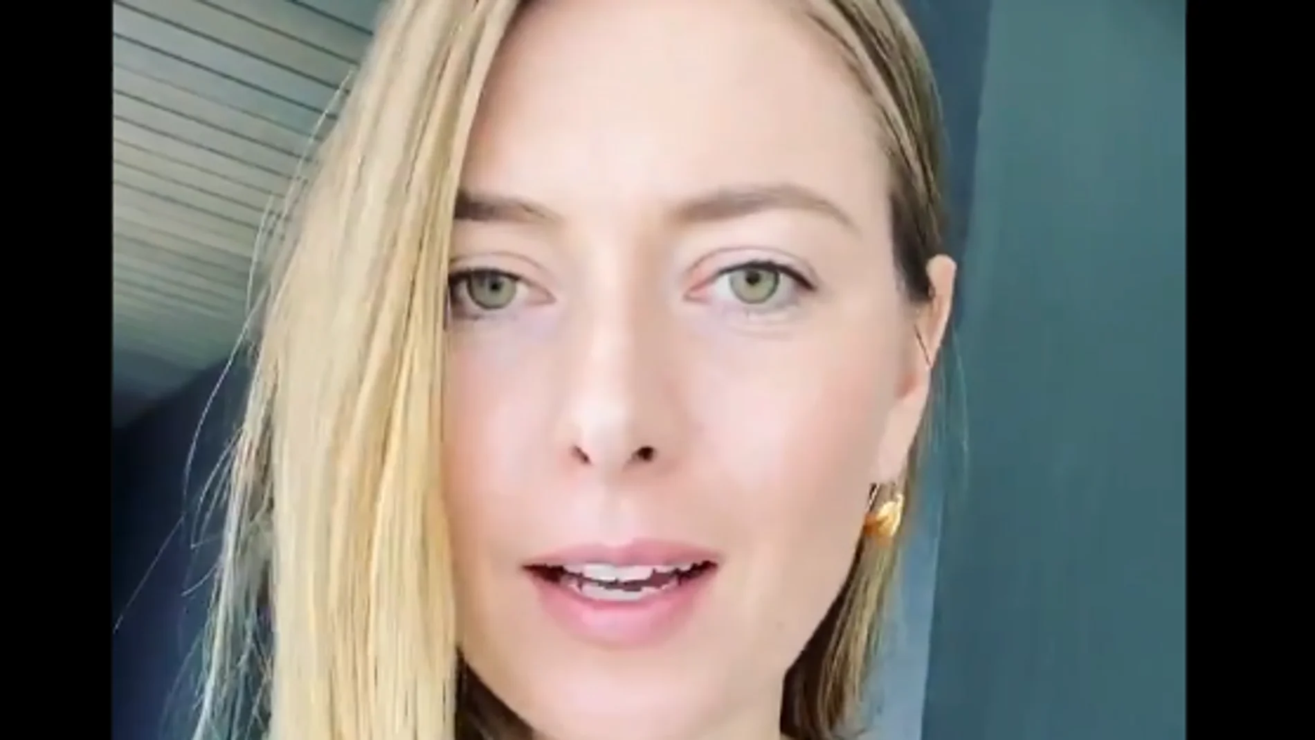 Sharapova da su número de teléfono para hablar con sus seguidores durante la cuarentena por coronavirus Sharapova da su número de teléfono para hablar con sus seguidores durante la cuarentena por coronavirus