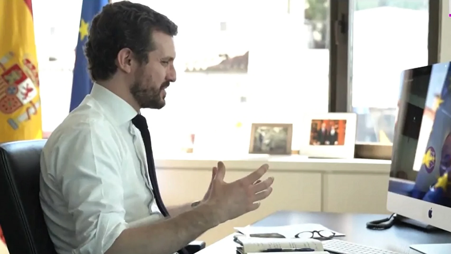 Pablo Casado en una reunión telemática Pablo Casado en una reunión telemática