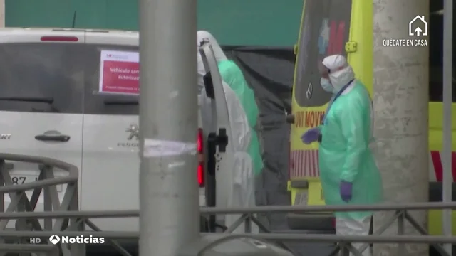 Sanidad da marcha atrás a la reincorporación en siete días de los sanitarios con síntomas del coronavirus Sanidad da marcha atrás a la reincorporación en siete días de los sanitarios con síntomas del coronavirus