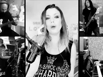 Cristina Ramos asombra cantando con sus músicos, cada uno desde su casa, su tema 'We can't know' Cristina Ramos asombra cantando con sus músicos, cada uno desde su casa, su tema 'We can't know'