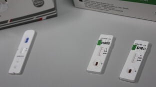 Reino Unido ofrece test gratuitos de coronavirus a las empresas para detectar contagios entre sus empleados