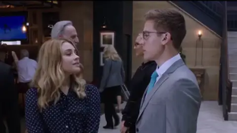 Josephine Langford y Dylan Sprouse en 'After. En mil pedazos' Josephine Langford y Dylan Sprouse en 'After 2'
