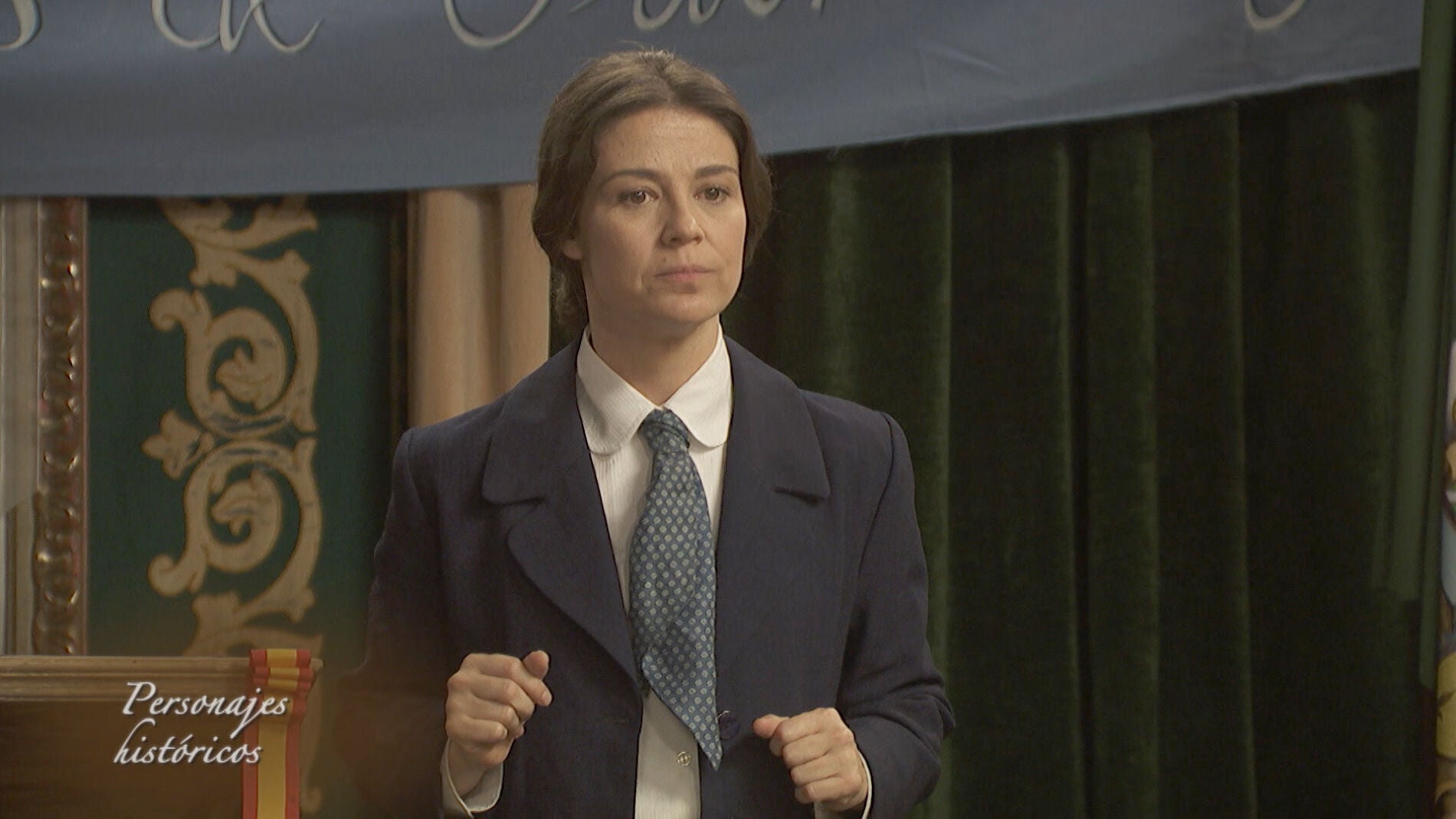 La visita de Victoria Kent que despert&oacute; a las mujeres de Puente Viejo 