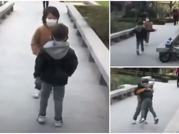 El reencuentro viral entre dos niños tras superar dos meses de confinamiento por el coronavirus